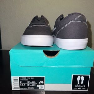 Nike SB CHARGE